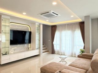 Haus zur Miete mit 4 Zimmer in Bang Phli, Samut Prakan