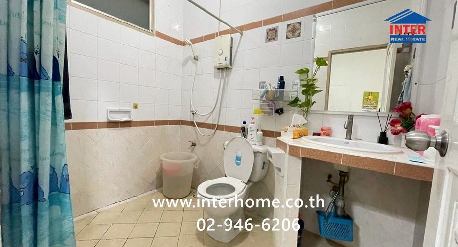 Reihenhaus zum Kauf mit 3 Zimmer in Min Buri, Bangkok
