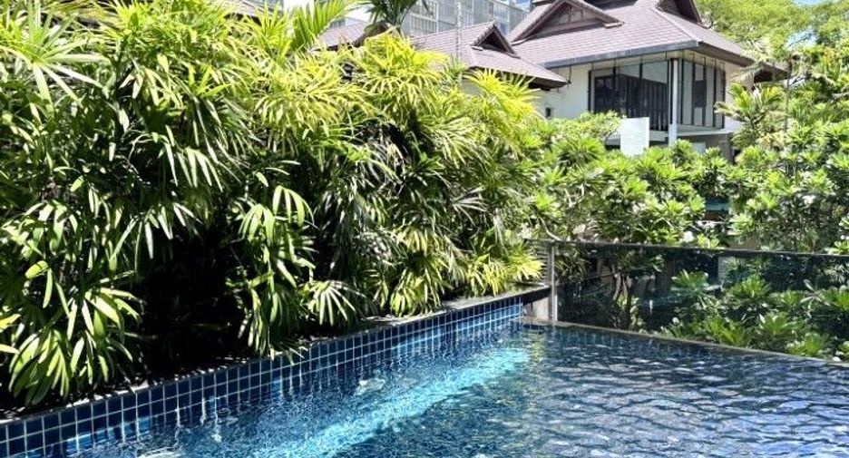 À louer 4 chambres maison à Khlong Toei, Bangkok