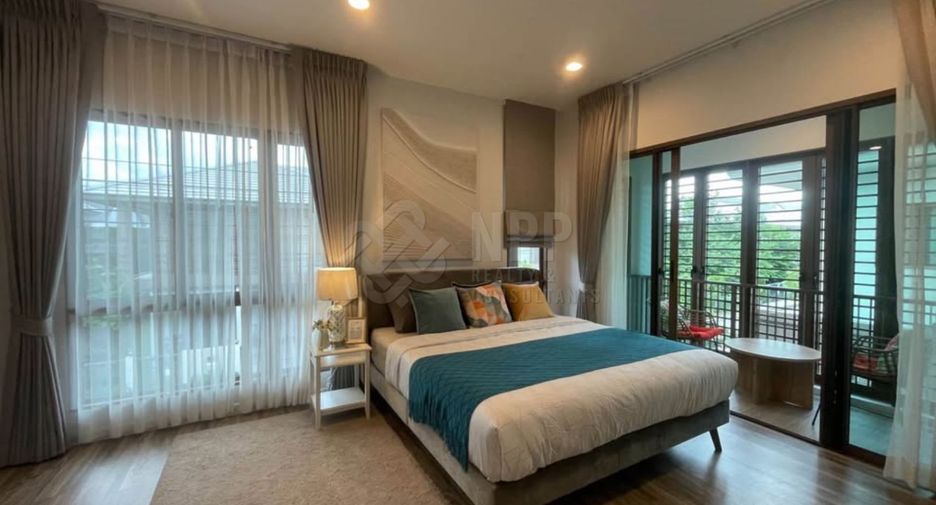 ให้เช่า 4 ห้องนอน บ้านเดี่ยว ใน บางกะปิ, กรุงเทพฯ
