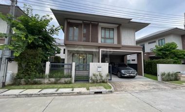 Haus zur Miete mit 4 Zimmer in Bang Kapi, Bangkok
