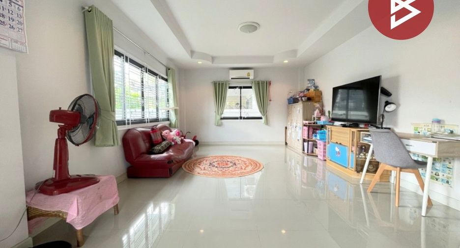 For sale 4 bedrooms house in Mueang Chon Buri, Chonburi