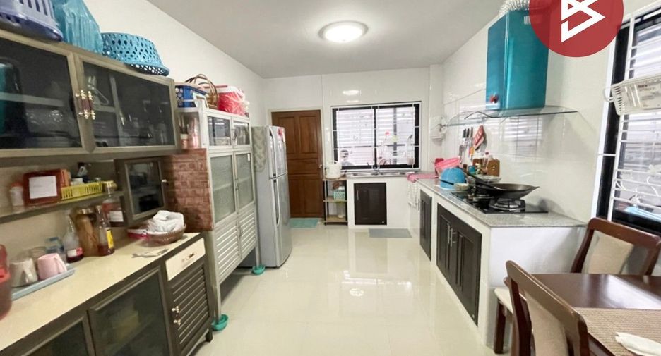 For sale 4 bedrooms house in Mueang Chon Buri, Chonburi