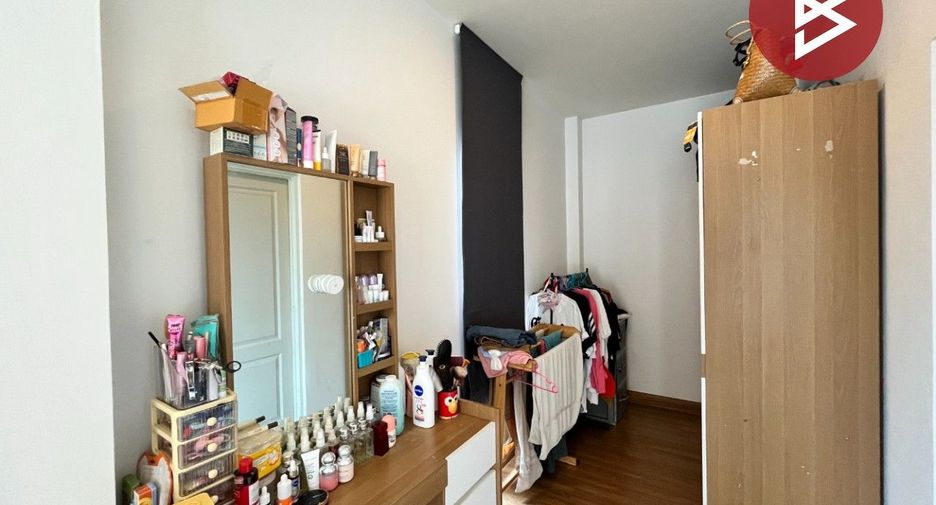 Casa en venta de 4 habitaciones en Pak Kret, Nonthaburi