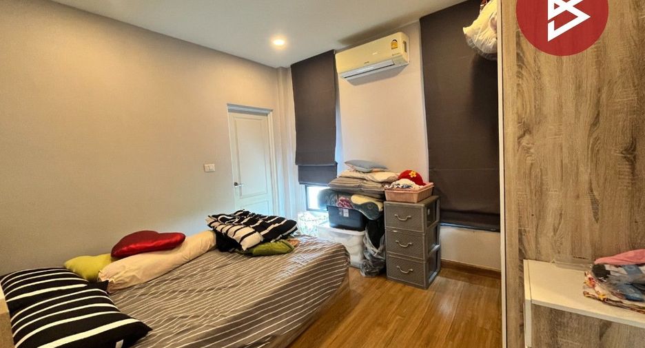 Casa en venta de 4 habitaciones en Pak Kret, Nonthaburi