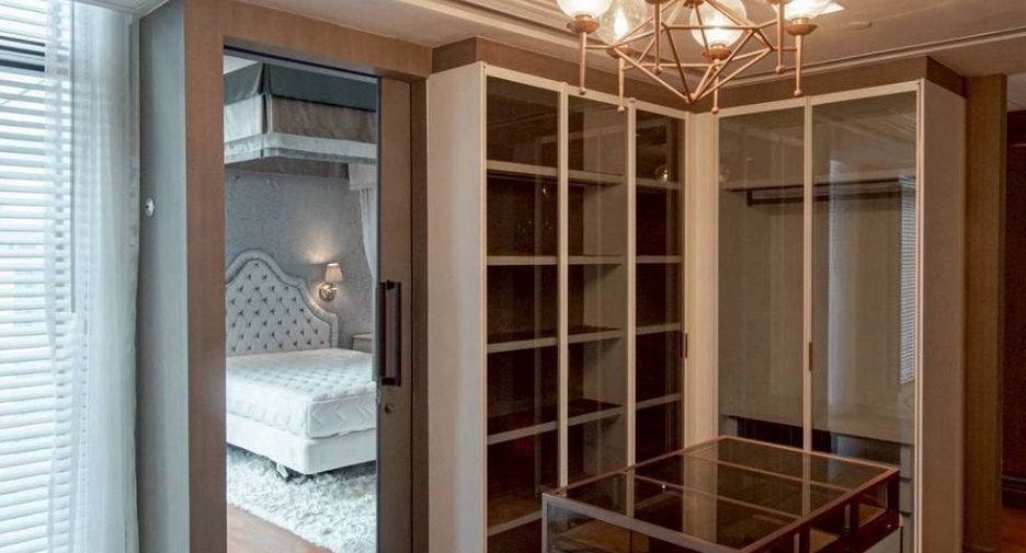 For rent and for sale 3 bedrooms condo in Pathum Wan, Bangkok