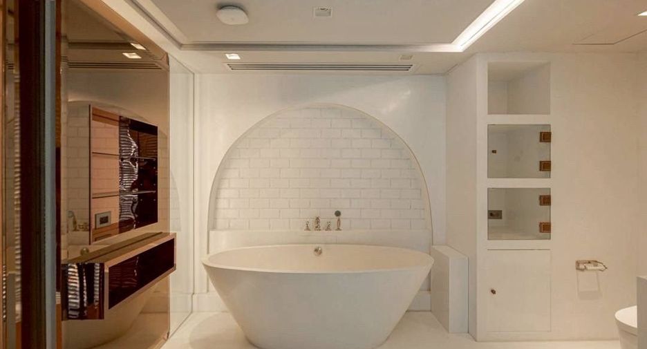 For rent and for sale 3 bedrooms condo in Pathum Wan, Bangkok