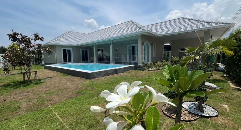 For sale 3 bedrooms house in Hua Hin, Prachuap Khiri Khan