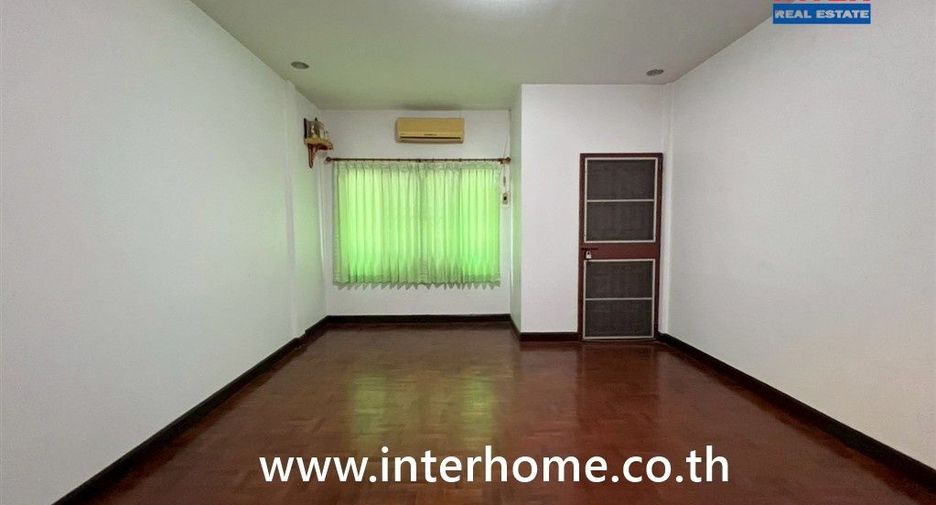 For sale 2 bedrooms townhouse in Bueng Kum, Bangkok