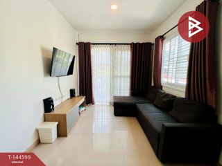 For sale 4 bedrooms townhouse in Mueang Samut Prakan, Samut Prakan