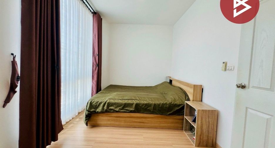 For sale 4 bedrooms townhouse in Mueang Samut Prakan, Samut Prakan