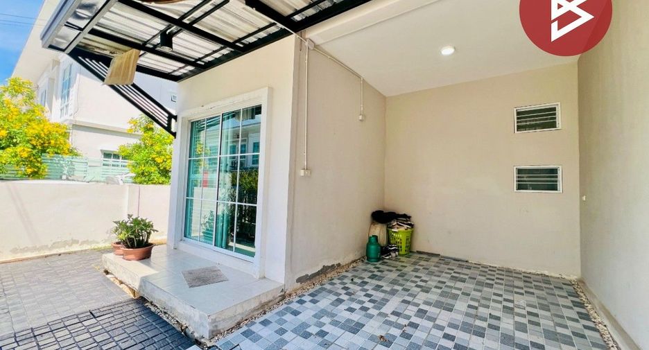 For sale 4 bedrooms townhouse in Mueang Samut Prakan, Samut Prakan