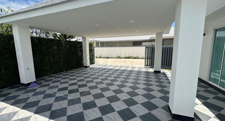 For rent and for sale 4 bedrooms house in Hua Hin, Prachuap Khiri Khan
