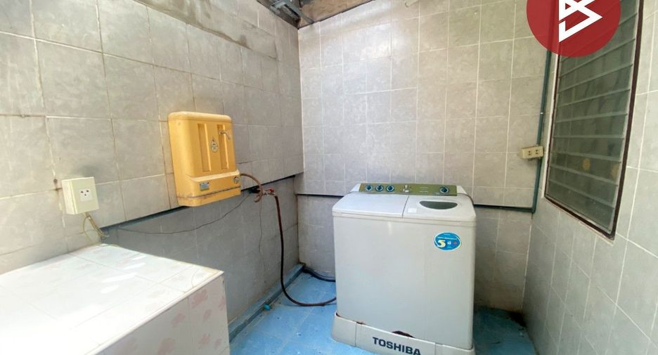 For sale 2 bedrooms townhouse in Si Racha, Chonburi