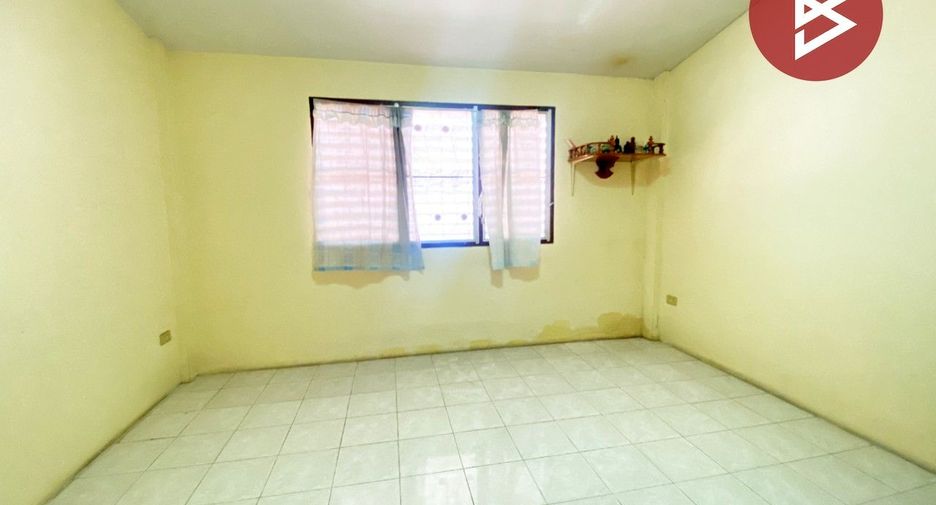 For sale 2 bedrooms townhouse in Si Racha, Chonburi
