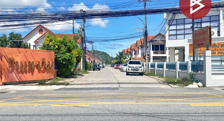 For sale 2 bedrooms townhouse in Si Racha, Chonburi
