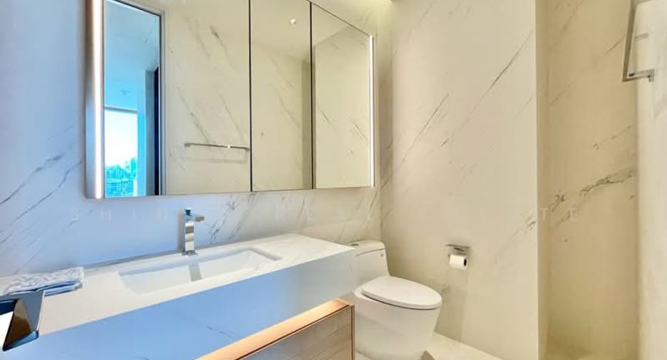 For rent 2 bedrooms condo in Sathon, Bangkok