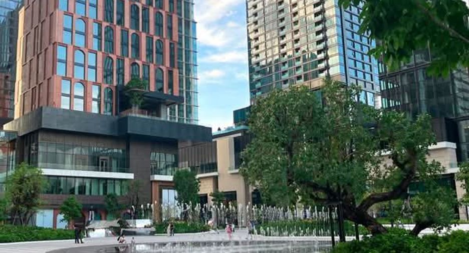 For rent 2 bedrooms condo in Sathon, Bangkok