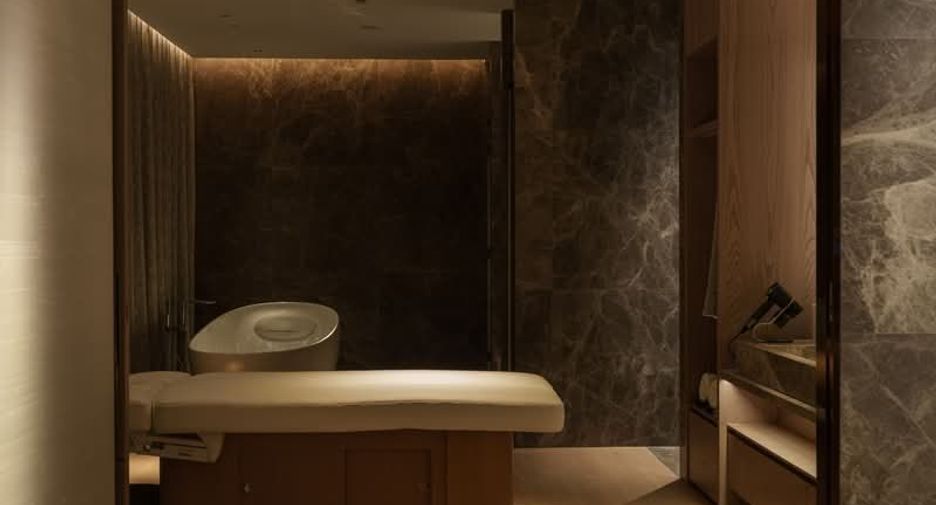 For rent 2 bedrooms condo in Sathon, Bangkok
