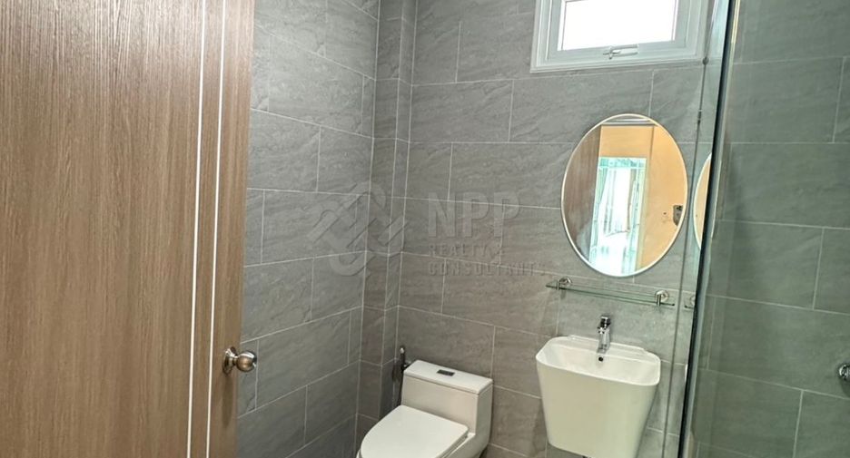 For sale 4 bedrooms house in Hua Hin, Prachuap Khiri Khan
