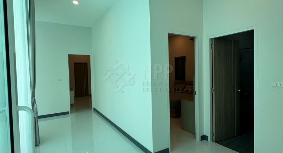 For sale 4 bedrooms house in Hua Hin, Prachuap Khiri Khan