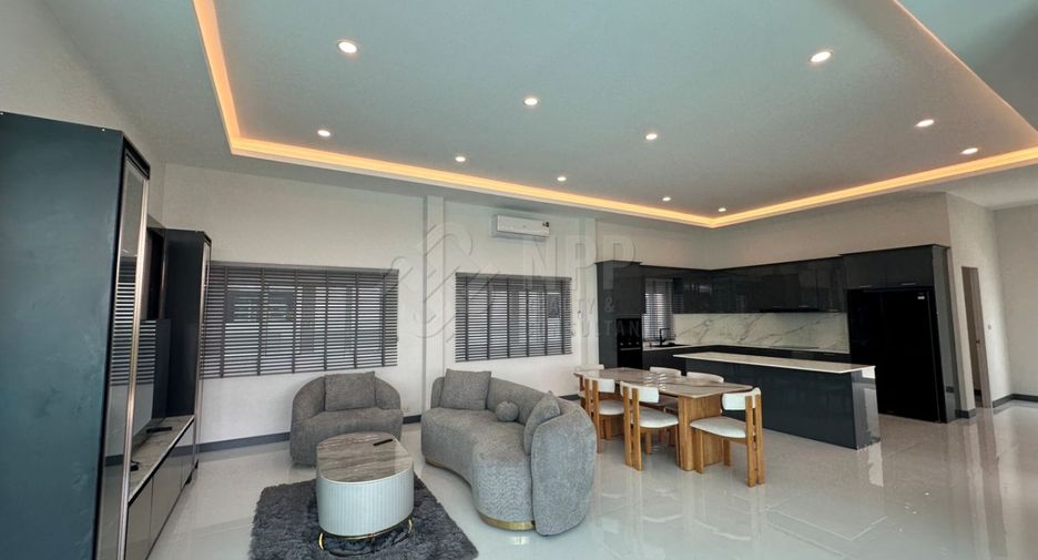 For sale 4 bedrooms house in Hua Hin, Prachuap Khiri Khan