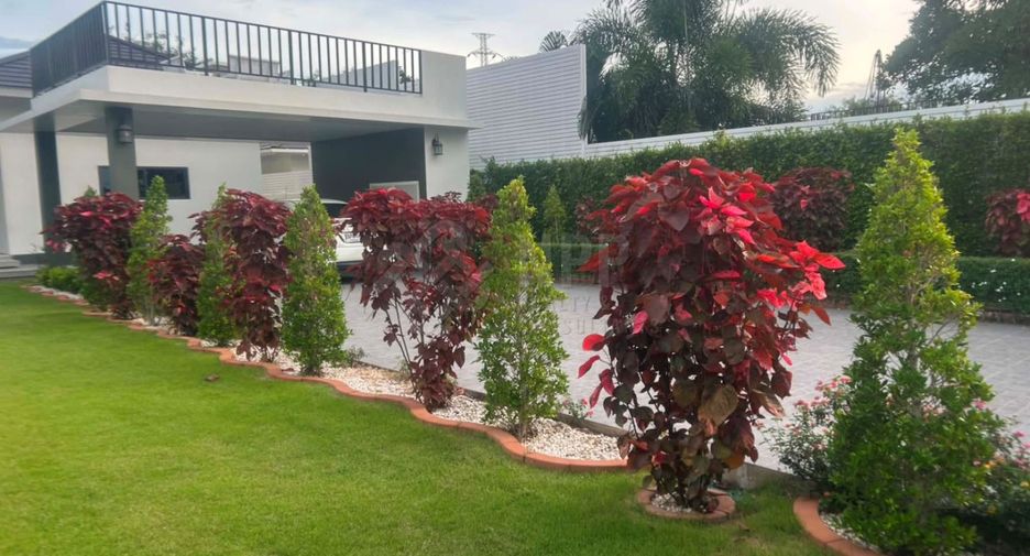 For rent 4 bedrooms house in Kaeng Krachan, Phetchaburi