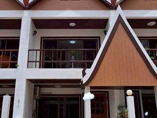 For rent 4 bedrooms townhouse in Bang Lamung, Chonburi