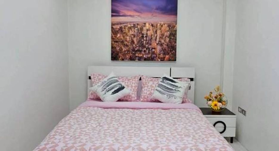 For rent 4 bedrooms townhouse in Pratumnak, Pattaya