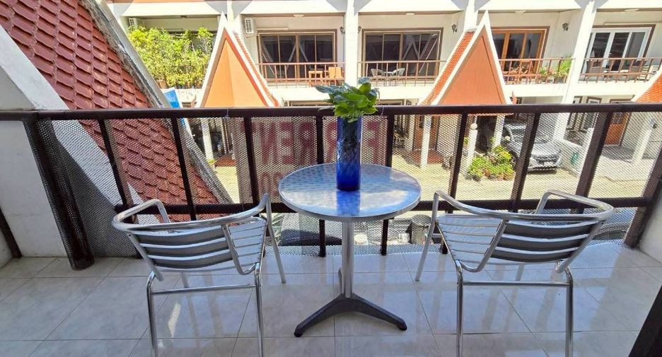 For rent 4 bedrooms townhouse in Pratumnak, Pattaya