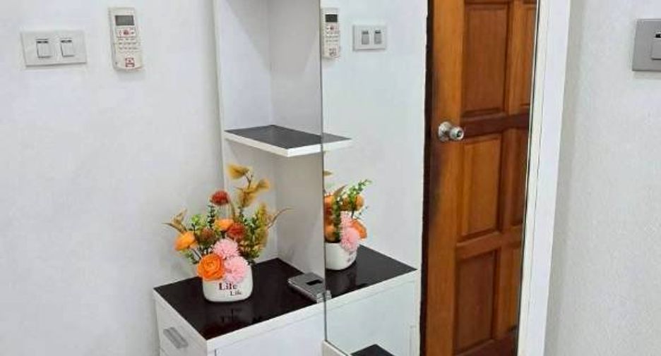 For rent 4 bedrooms townhouse in Pratumnak, Pattaya
