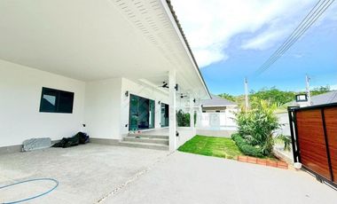 For sale 4 bedrooms house in Hua Hin, Prachuap Khiri Khan