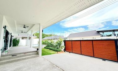 For sale 4 bedrooms house in Hua Hin, Prachuap Khiri Khan