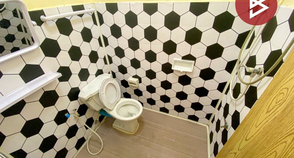 For sale 1 bed condo in Lat Krabang, Bangkok