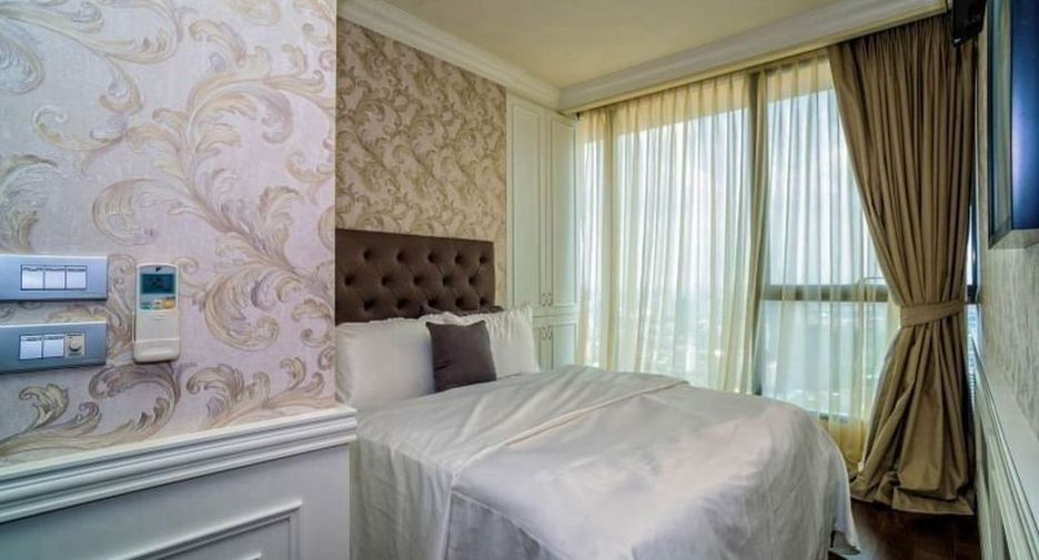 For rent and for sale 3 bedrooms condo in Khlong Toei, Bangkok
