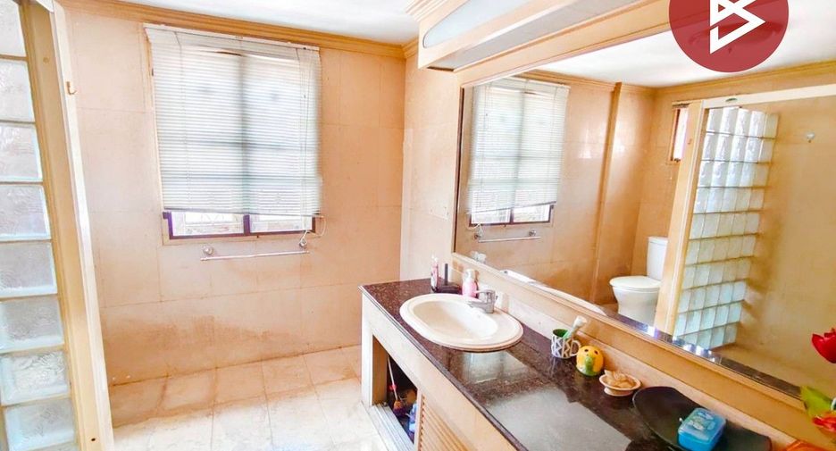 For sale 10 bedrooms house in Bang Khun Thian, Bangkok