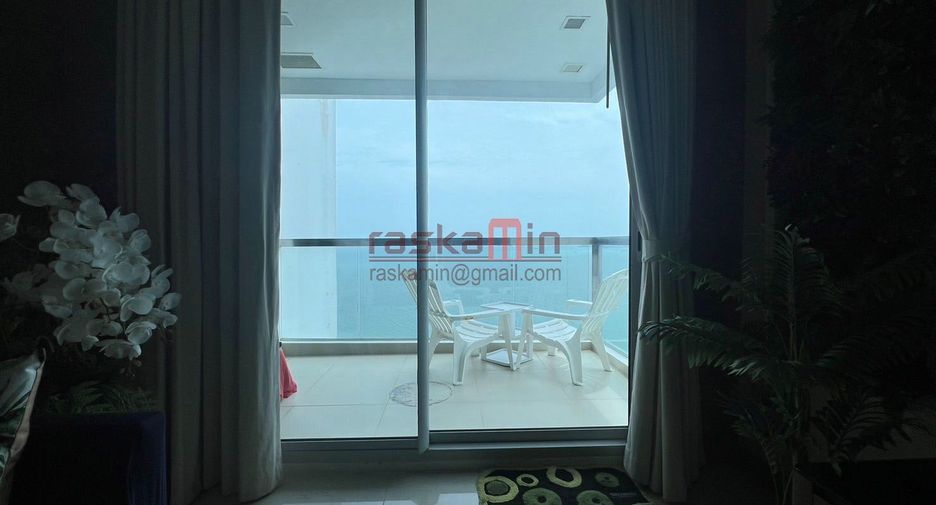 For rent 2 bedrooms condo in North Pattaya, Pattaya