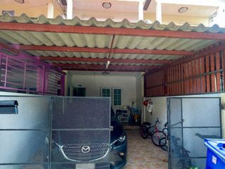For sale 2 bedrooms townhouse in Mueang Samut Prakan, Samut Prakan