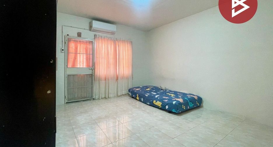 For sale 2 bedrooms townhouse in Mueang Samut Prakan, Samut Prakan