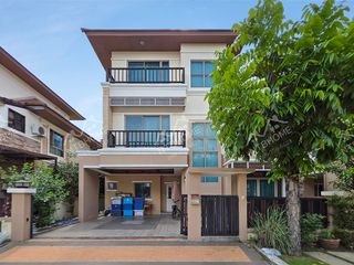 Casa en venta de 5 habitaciones en Bang Kruai, Nonthaburi