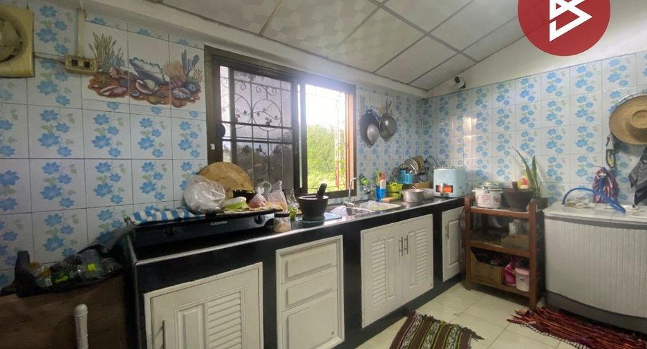 Reihenhaus zum Kauf mit 3 Zimmer in Mueang Suphanburi, Suphan Buri