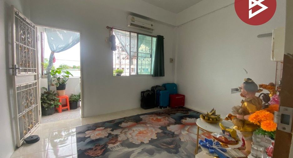 Reihenhaus zum Kauf mit 3 Zimmer in Mueang Suphanburi, Suphan Buri