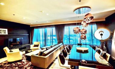 Condo en alquiler y en venta de 3 habitaciones en Khlong Toei, Bangkok