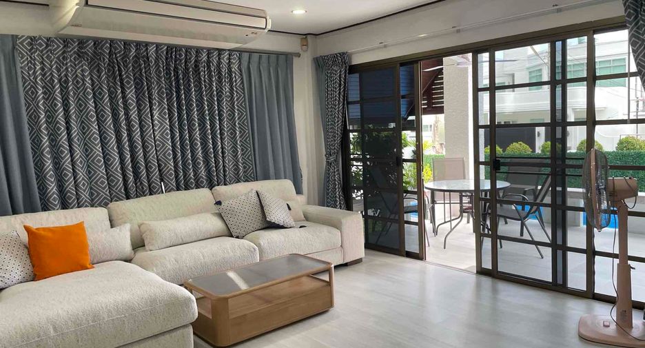 Casa en alquiler de 3 habitaciones en Jomtien, Pattaya