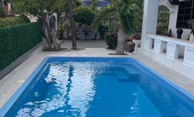 Casa en alquiler de 3 habitaciones en Jomtien, Pattaya
