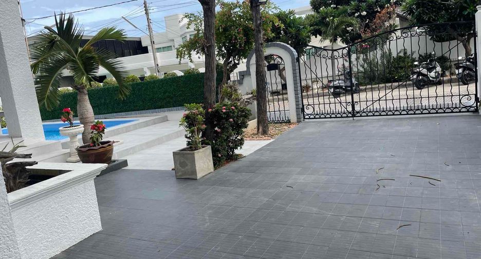 Casa en alquiler de 3 habitaciones en Jomtien, Pattaya