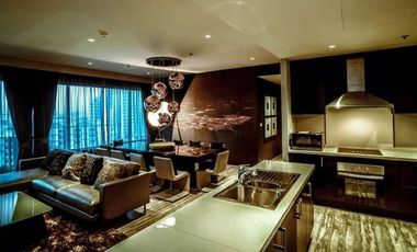 Condo en alquiler y en venta de 3 habitaciones en Khlong Toei, Bangkok