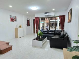 For rent 4 bedrooms townhouse in Bang Lamung, Chonburi