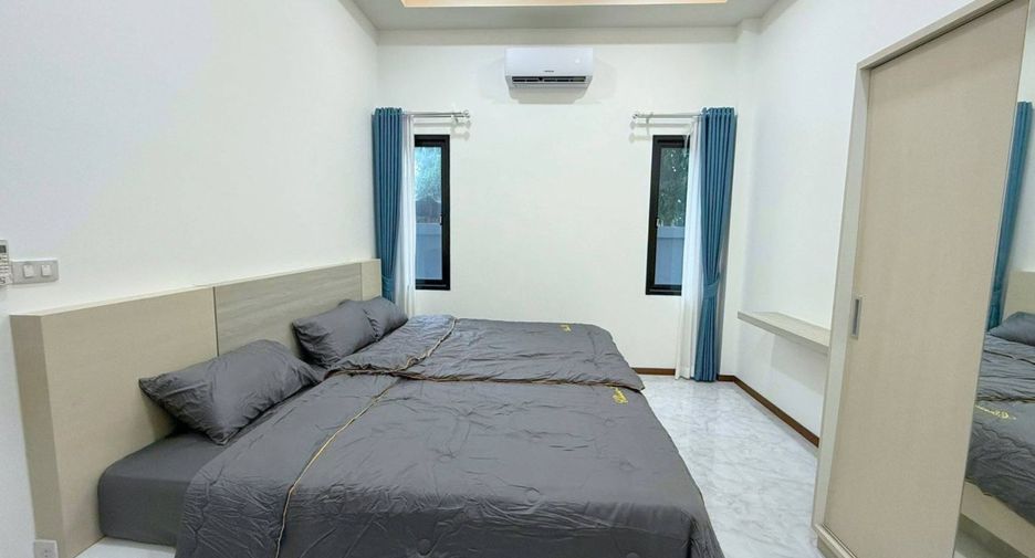 For rent 3 bedrooms villa in Bang Lamung, Chonburi