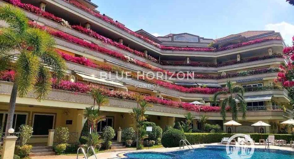 For sale 3 bedrooms condo in Pratumnak, Pattaya